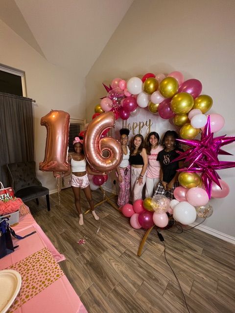 Sweet 16 balloon arch